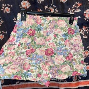 Wrapper Floral Women's Shorts - Pink and Green